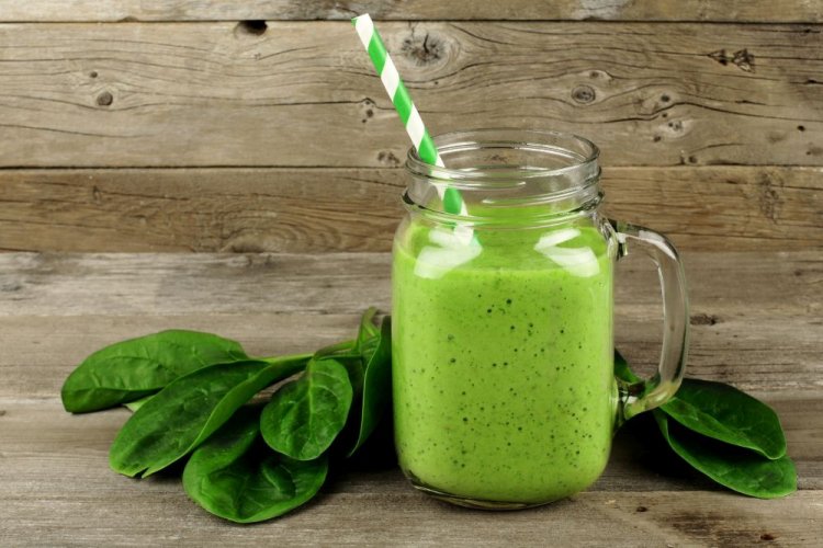 Spinach and Kefir Smoothie