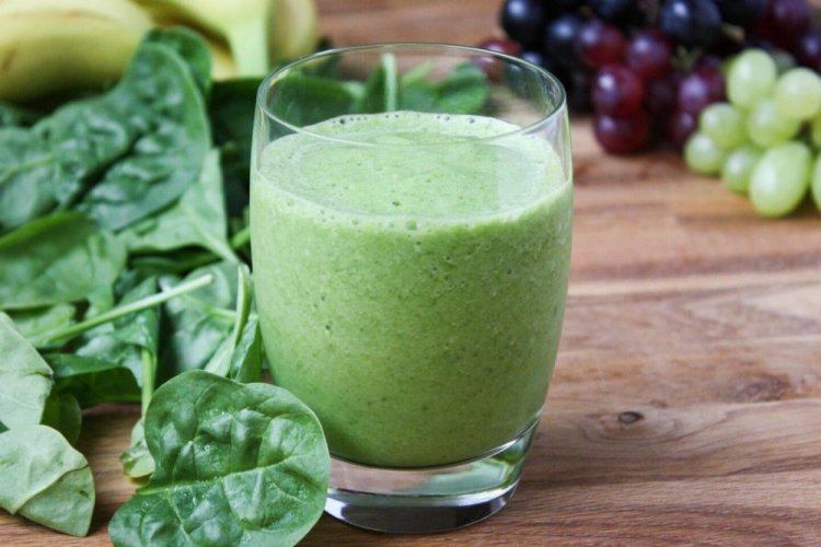 Spinach and Grape Smoothie