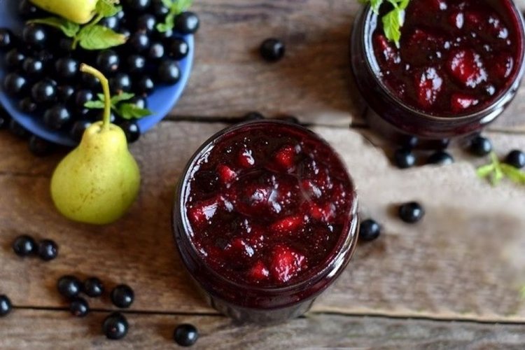 Five-Minute Pear and Blackcurrant Jam