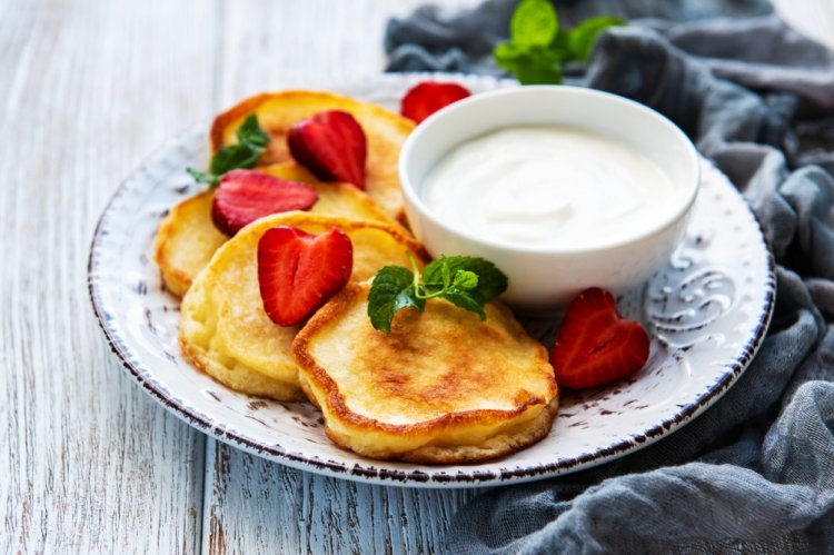 Tortitas con crema agria y kéfir