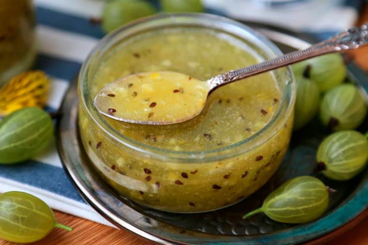 Emerald Gooseberry Jam without Cooking