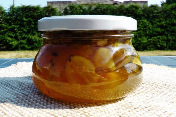 Emerald Gooseberry Jam with Citric Acid