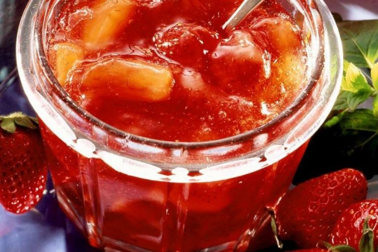 Apricot and Strawberry Confiture