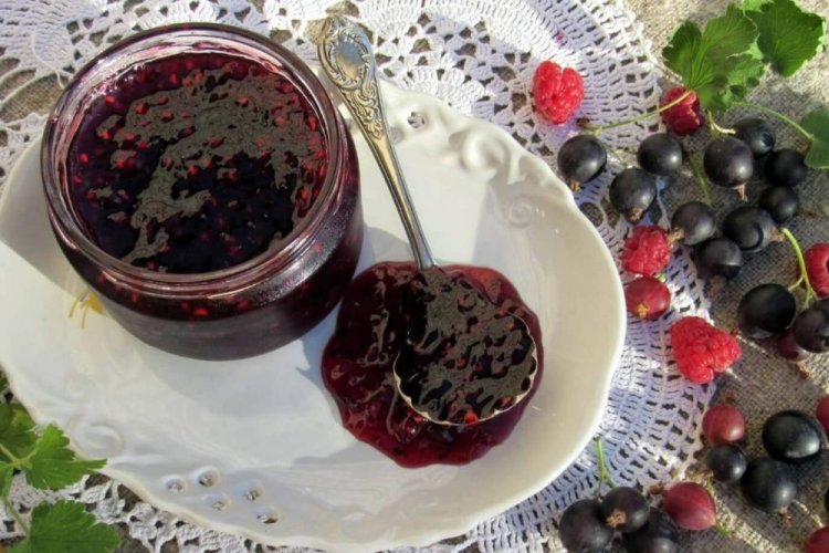 Blackcurrant, Raspberry, and Gooseberry Jam