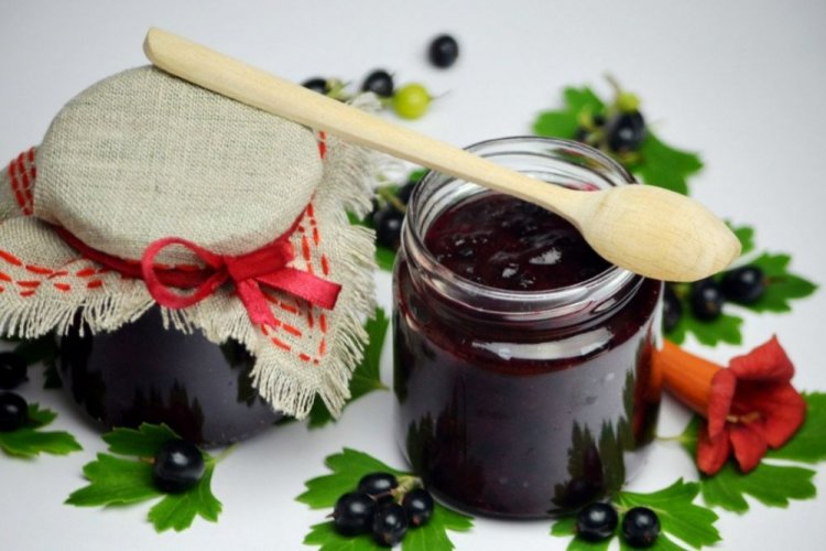 Blackcurrant Jam with Pectin