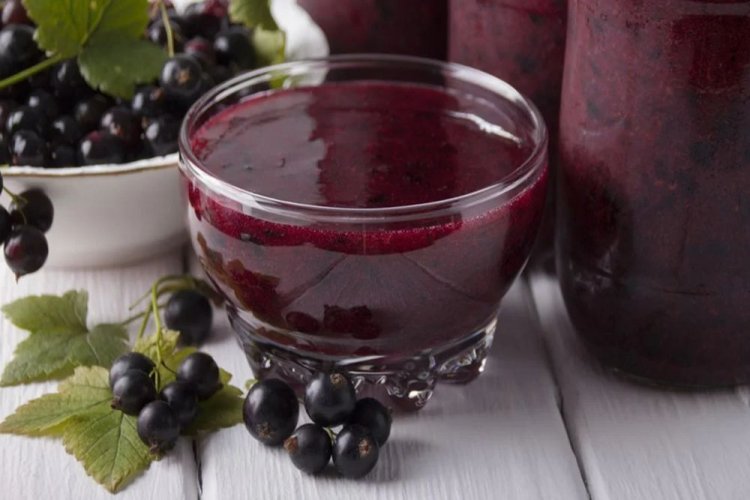 Blackcurrant Jam in a Multicooker