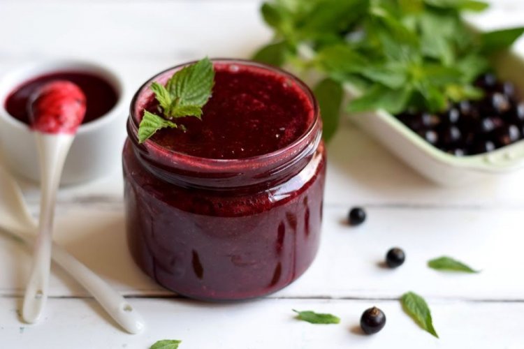 Blackcurrant Jam with Mint