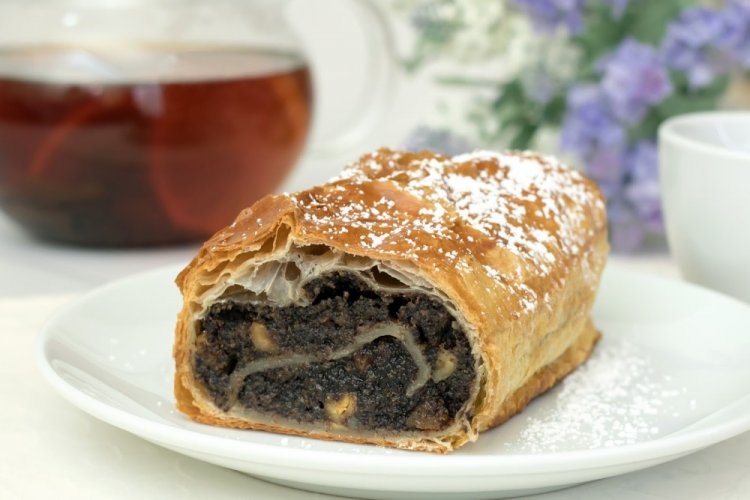 Strudel de manzana y amapola