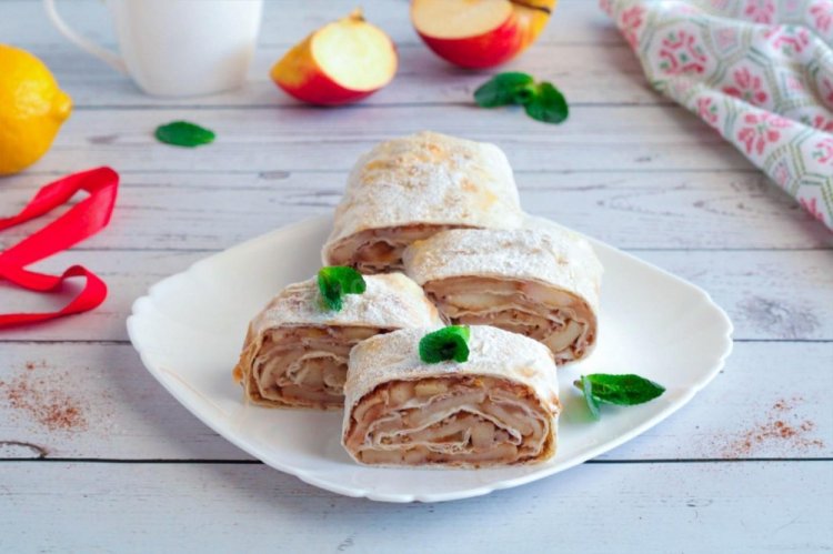 Strudel de manzana con pan de pita