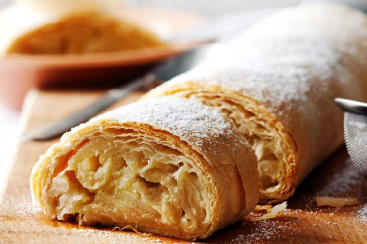Strudel de manzana y galletas