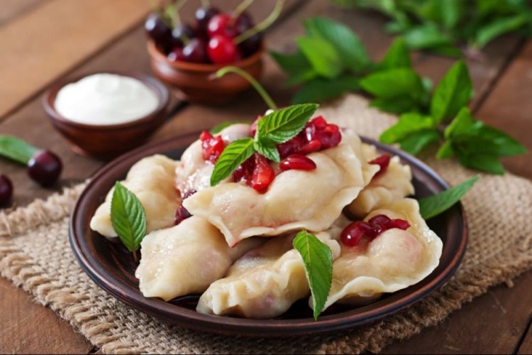Vareniki con cerezas y guindas