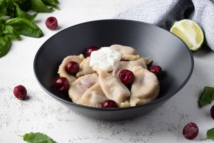 Vareniki con cerezas congeladas