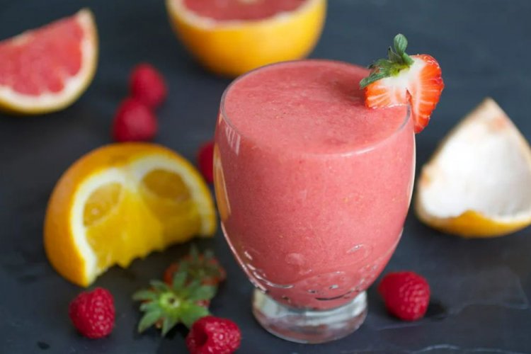 Batido de fresa, naranja y yogur