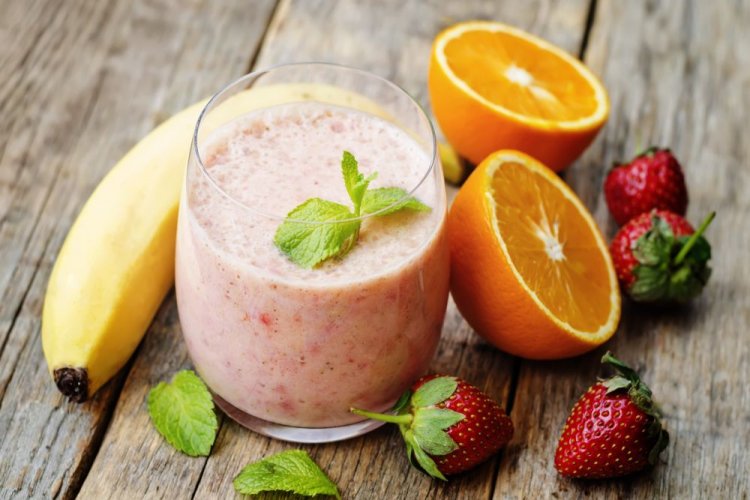 Batido de fresa con plátano y naranja