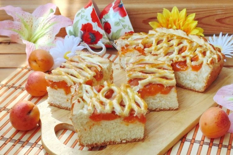 Tarta de albaricoque con mayonesa