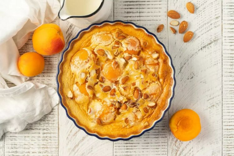 Tarta de albaricoque rellena