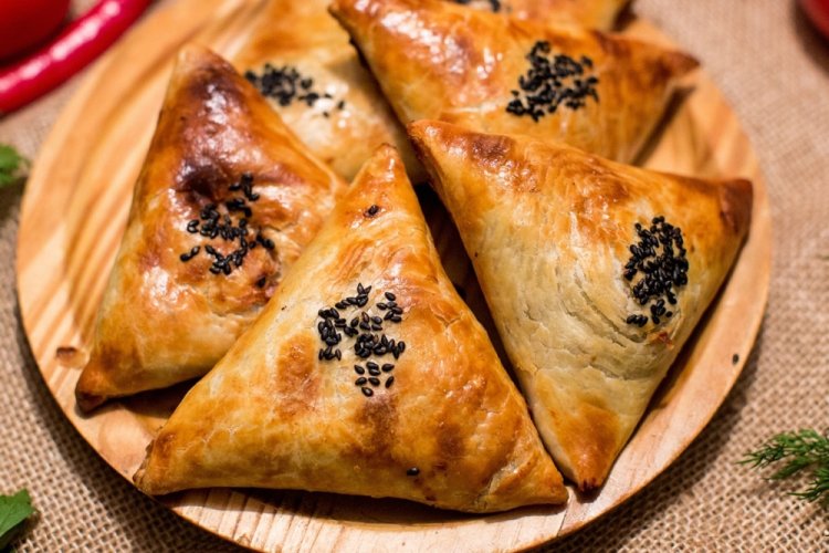 Samsa with Lamb from Puff Pastry