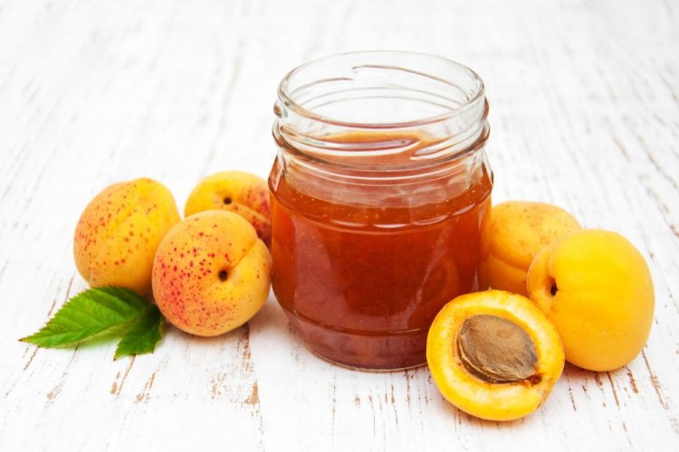 Apricot Jam with Vanilla and Cognac
