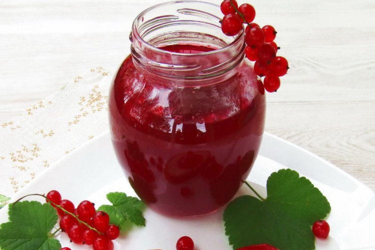 Redcurrant Jelly with Citric Acid