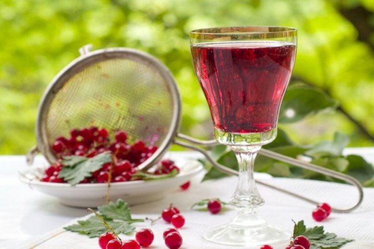 Dry Redcurrant Wine