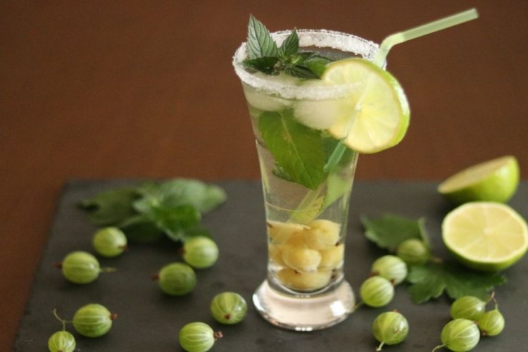 Sugar-Free Gooseberry Mojito Compote
