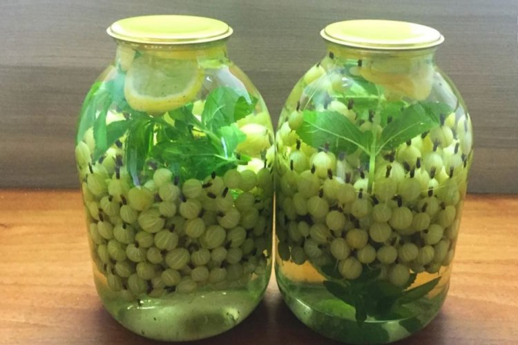 Mojito Compote with Lemons and Green Gooseberries