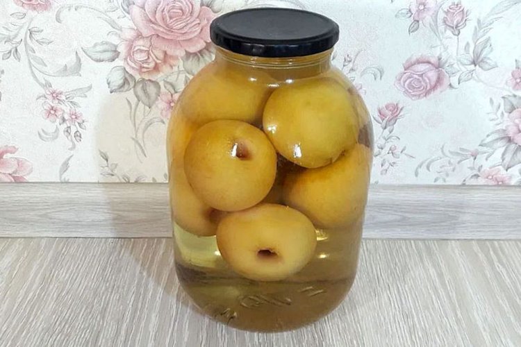 Kompott aus ganzen Äpfeln ohne Zucker