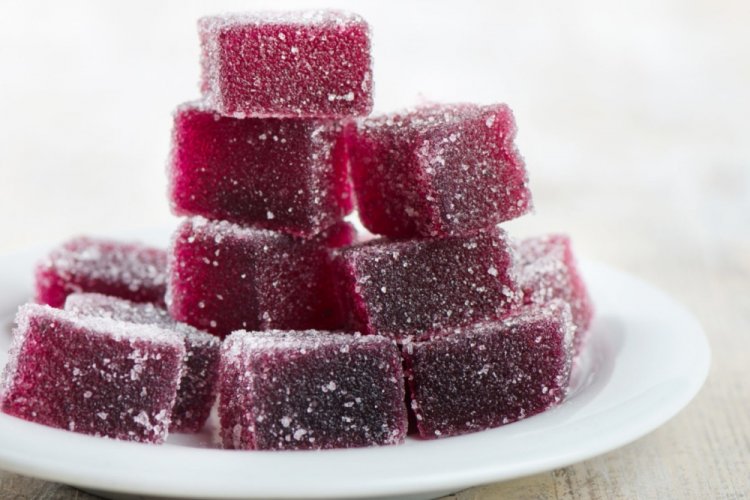 Pastila aus roten Johannisbeeren mit Äpfeln und Agar-Agar
