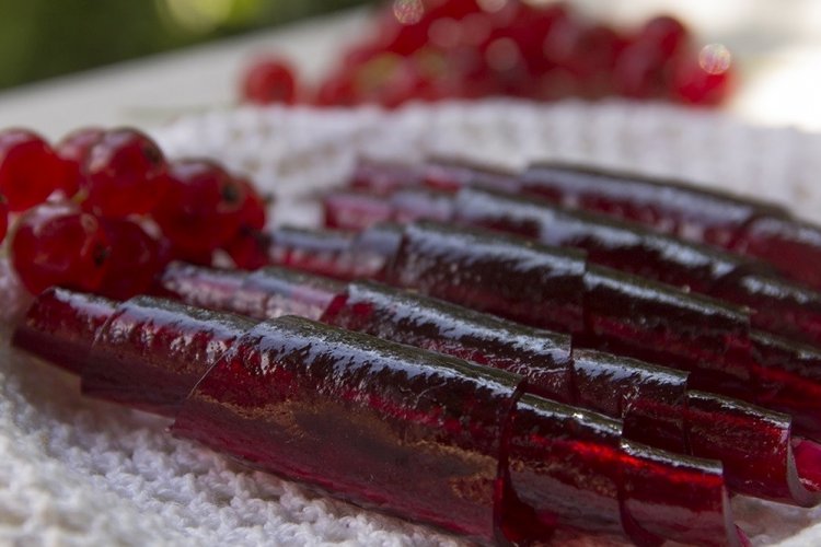 Pastila aus roten Johannisbeeren und Stachelbeeren