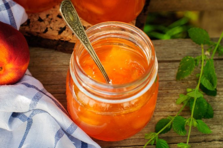 Mermelada de nectarina con menta