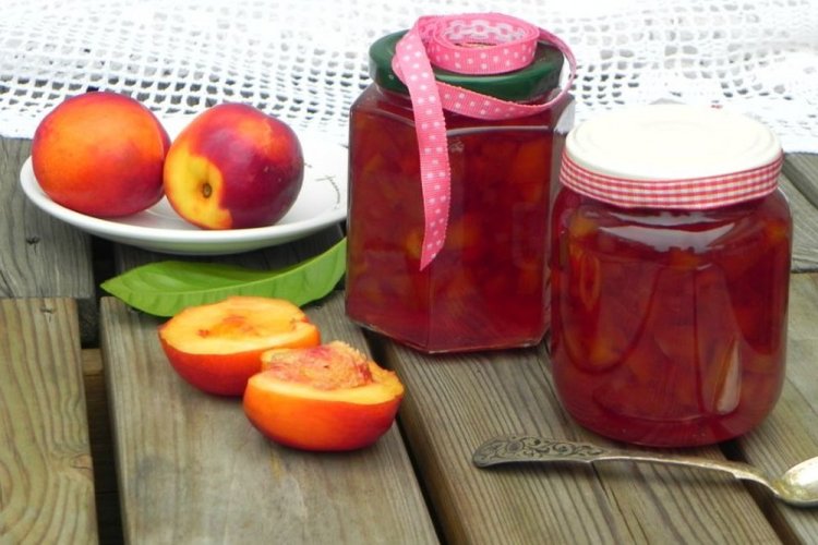 Mermelada de nectarina con gelatina