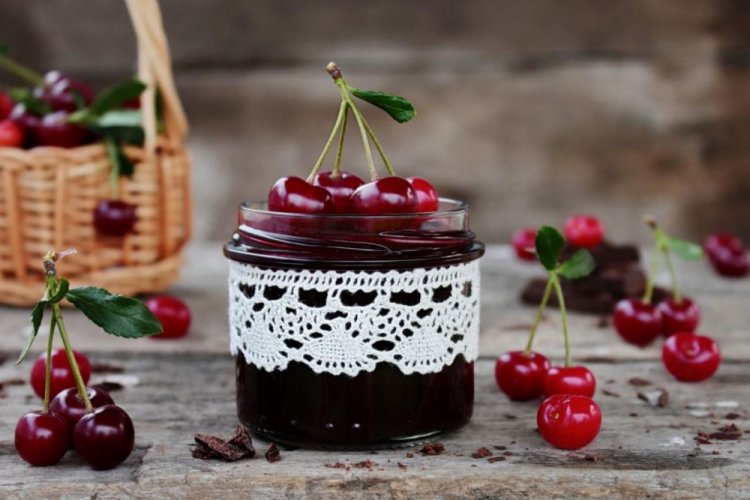 Cherry Jam with Chocolate