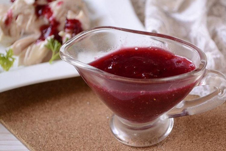 Cherry Jam with Mint and Cardamom
