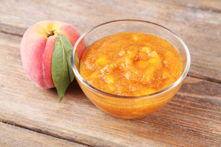Pfirsichmarmelade mit Cognac