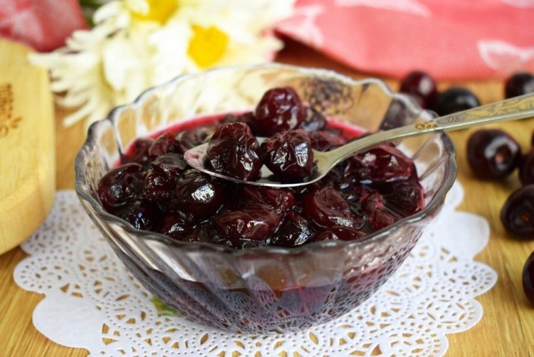 Five-Minute Jam from Frozen Cherries