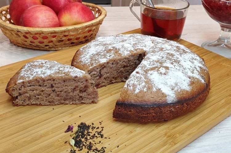Pastel de té de Cuaresma con infusión