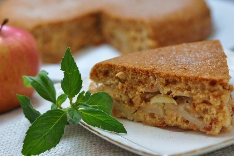 Pastel de Cuaresma con manzanas