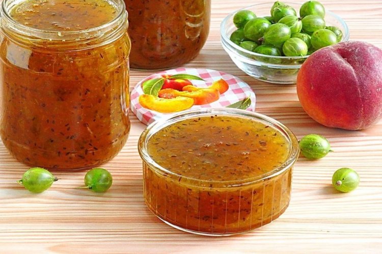 Mermelada de grosella y melocotones
