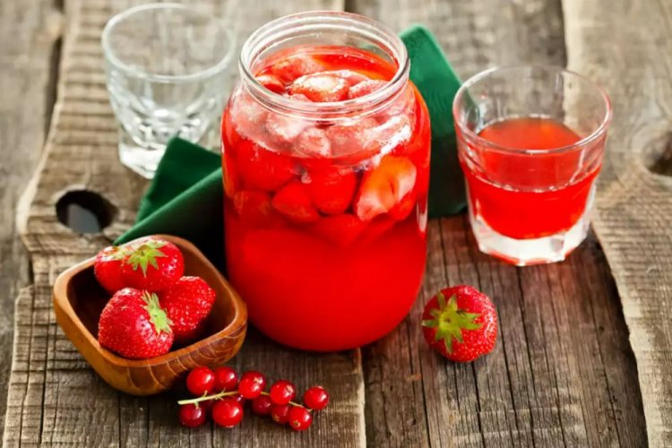 Strawberry-Currant Compote