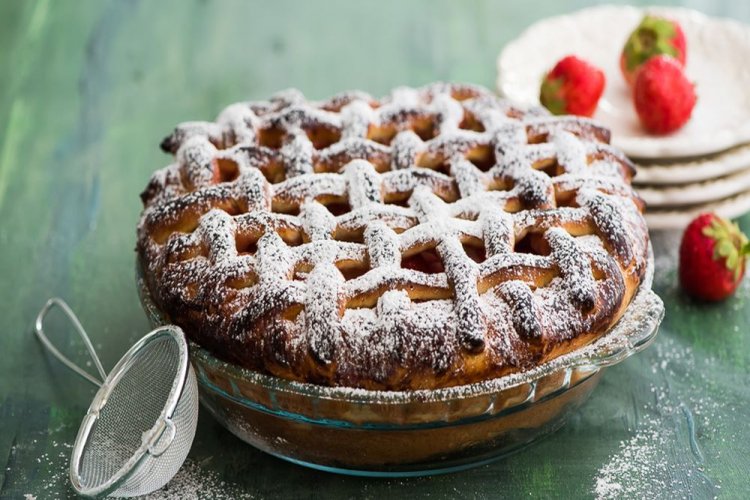 Pastel de fresa con levadura seca