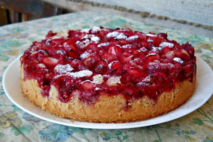 Pastel de fresa casero