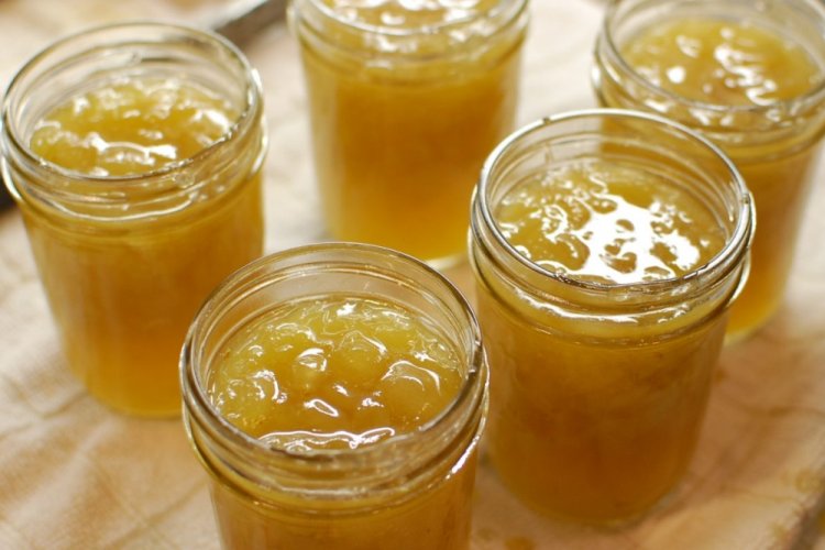 Traubenmarmelade mit Zitrone und Orange