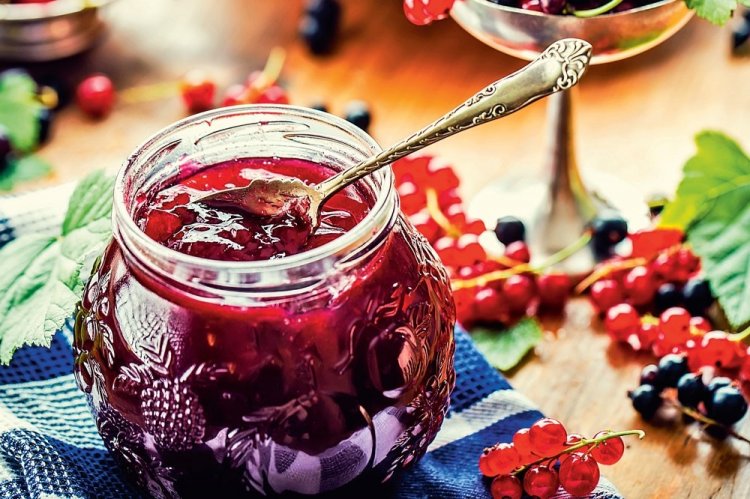 Redcurrant and Blackcurrant Confiture