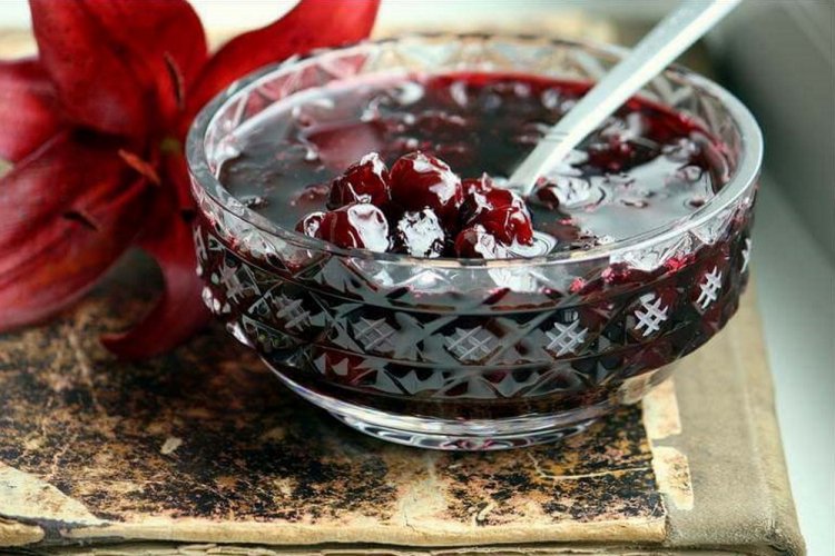 Blackcurrant and Cherry Confiture