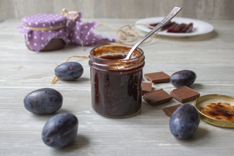 Mermelada de ciruela con chocolate