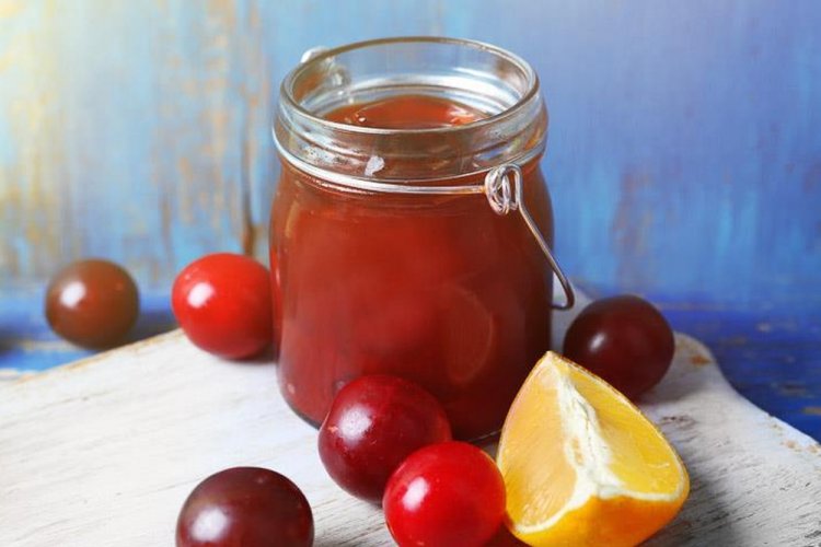 Mermelada de ciruela con limón