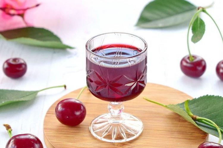 Cherry Liqueur with Berries and Leaves