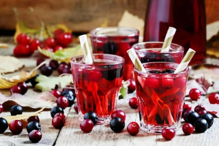 Blackcurrant and Cranberry Liqueur