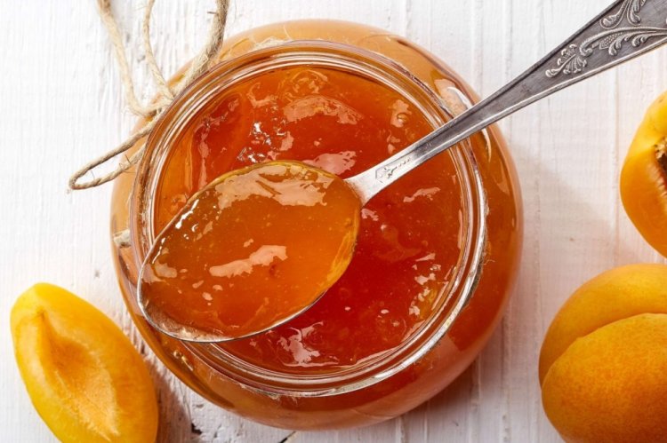 Apricot Jelly with Gelatin