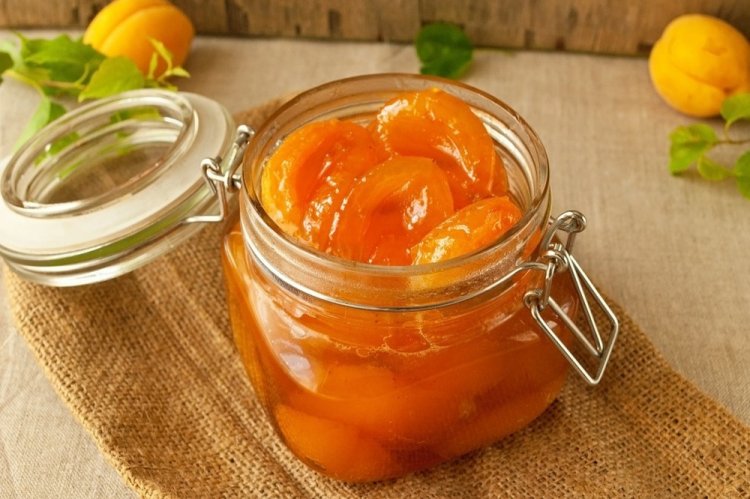 Apricot Jelly with Pectin